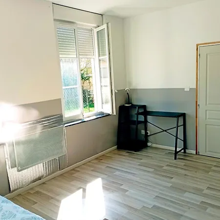 Au Calme De La Campagne, Jardin, Billard, Parking Apartment