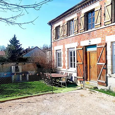 Lägenhet Au Calme De La Campagne, Jardin, Billard, Parking